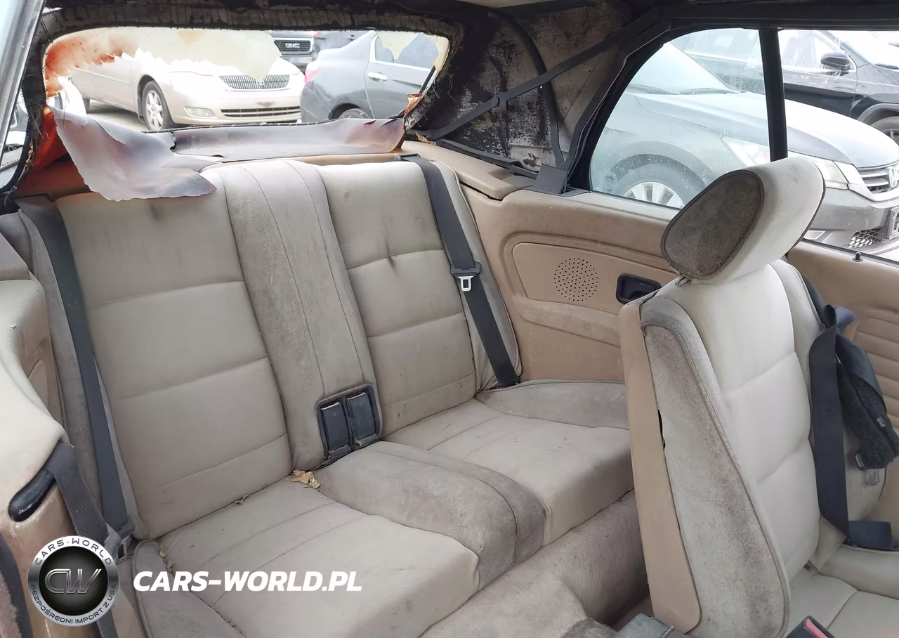 1991 BMW 325 Ic Automatic VIN:WBABB2319MEC24685 - 8