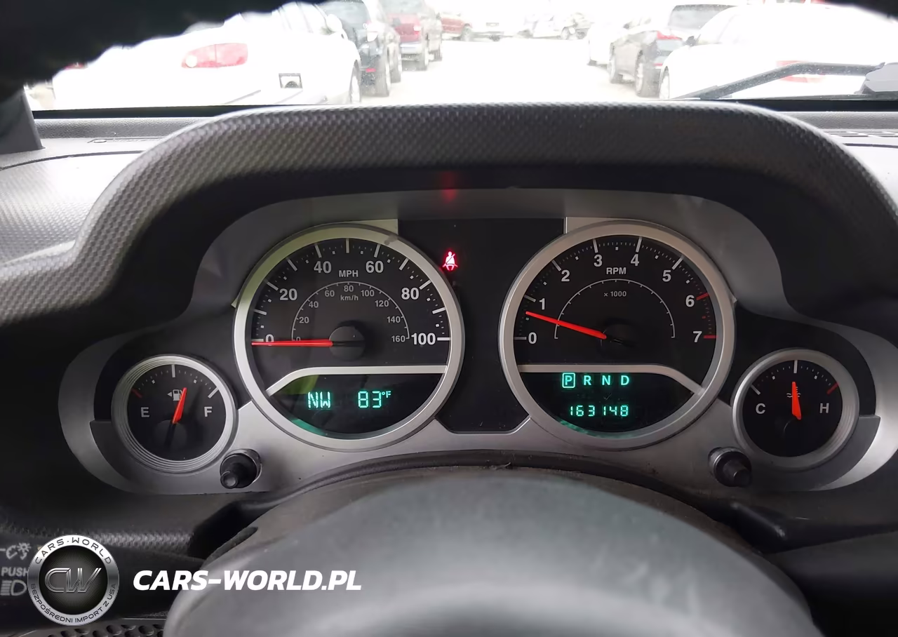 2007 Jeep Wrangler Unlimited Sahara VIN:1J4GA59187L142104 - 7