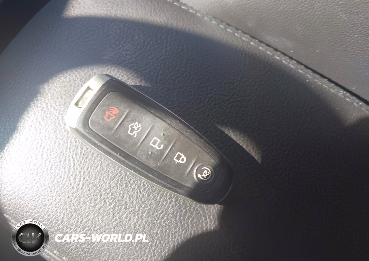 2014 Ford Focus Titanium VIN:1FADP3N24EL188770 - 11
