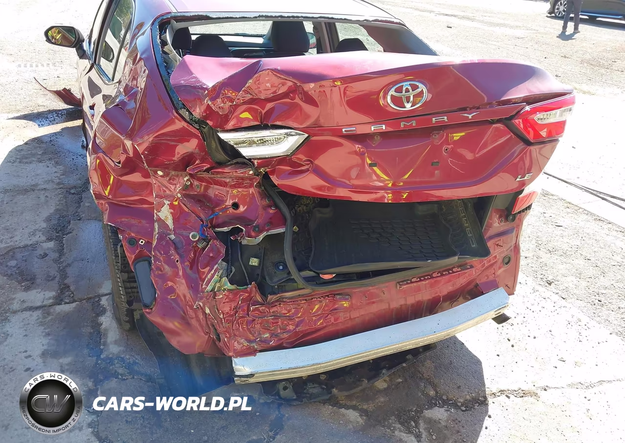 2018 Toyota Camry Le VIN:4T1B11HK5JU620317 - 6