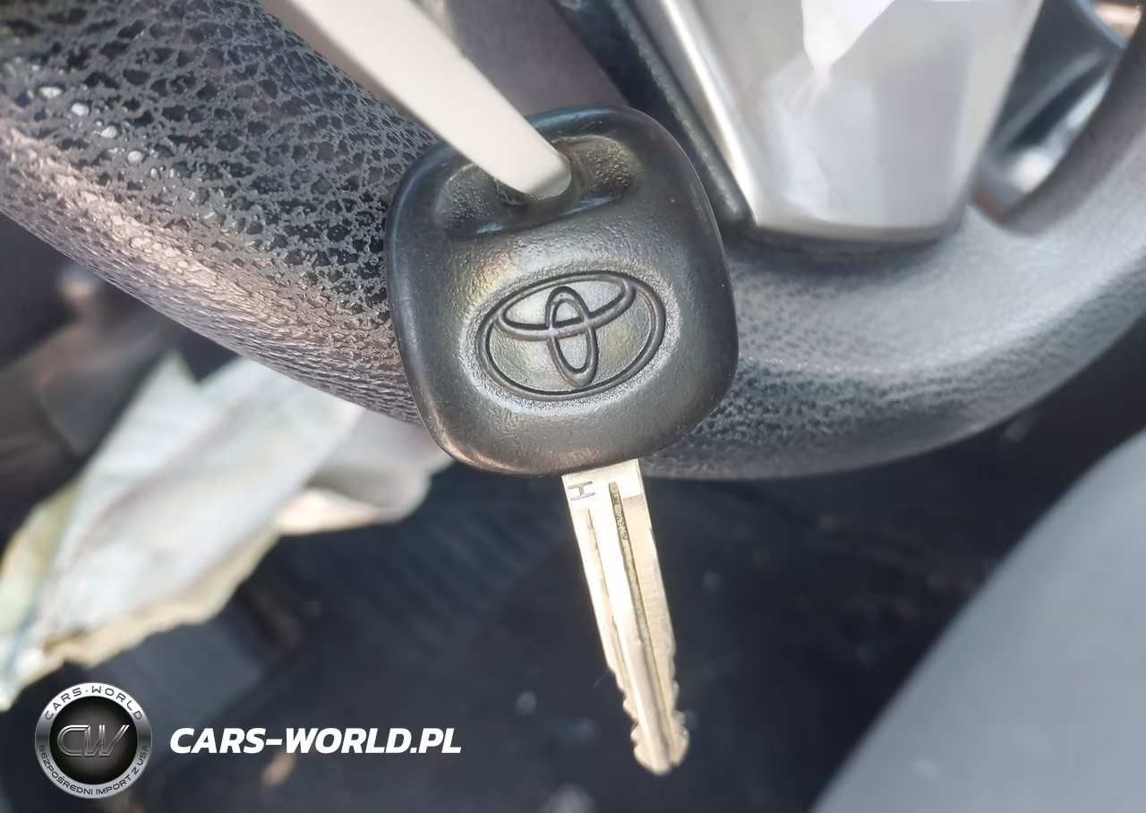 2016 Toyota Corolla L VIN:5YFBURHE6GP429287 - 11