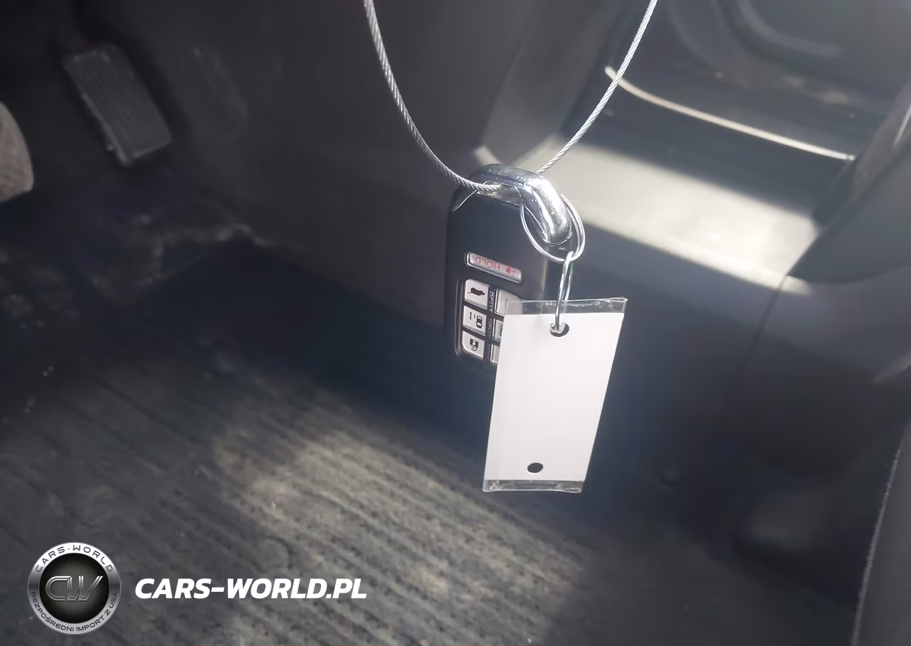 2018 Honda Odyssey Elite VIN:5FNRL6H99JB042660 - 11