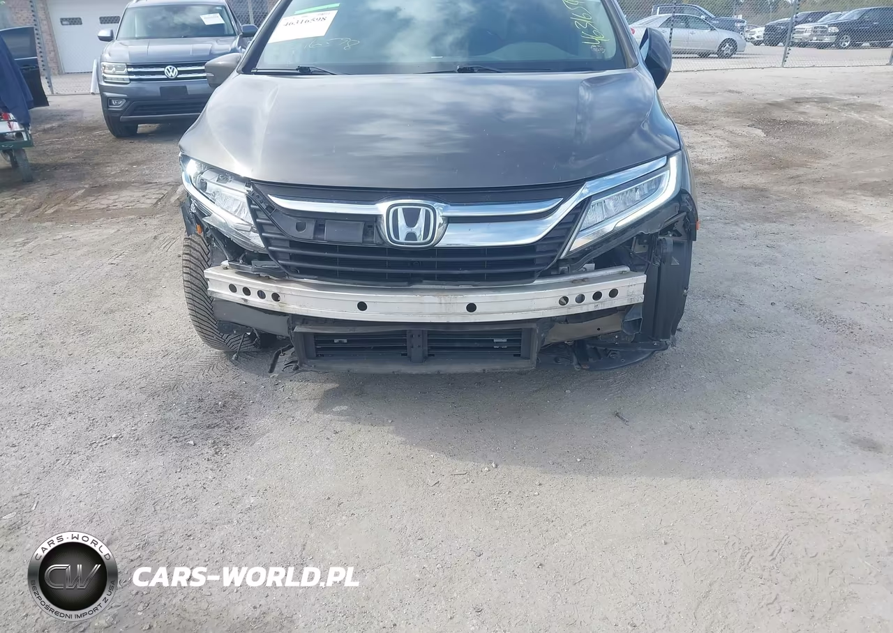 2018 Honda Odyssey Elite VIN:5FNRL6H99JB042660 - 6