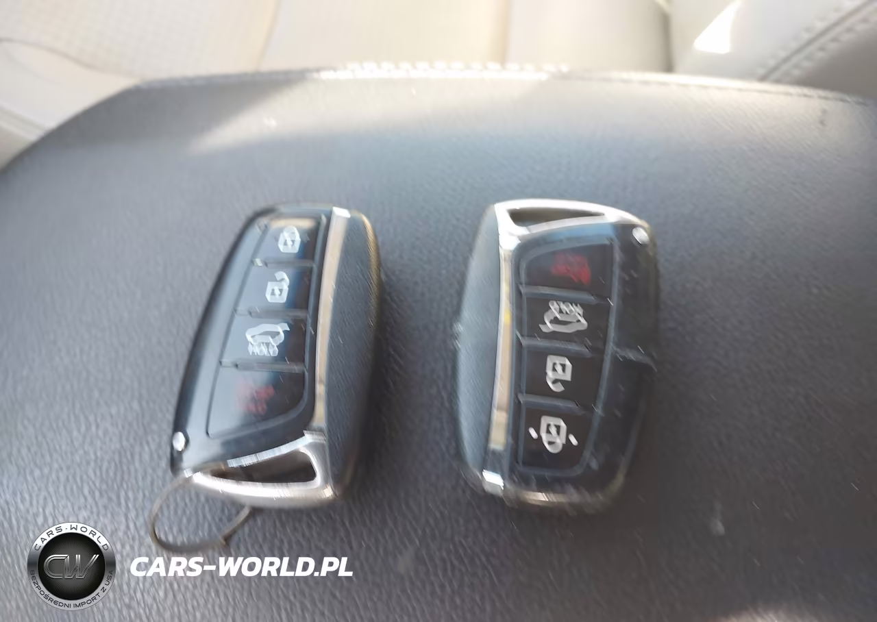 2014 Hyundai Santa Fe VIN:KM8SN4HF4EU051846 - 11