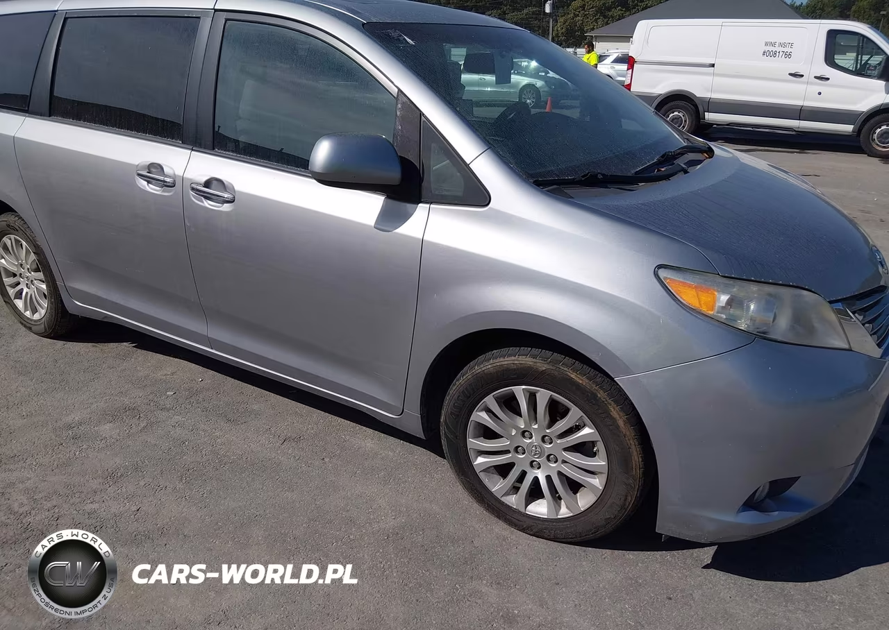 2017 Toyota Sienna Xle 8 Passenger VIN:5TDYZ3DC3HS857873 - 1