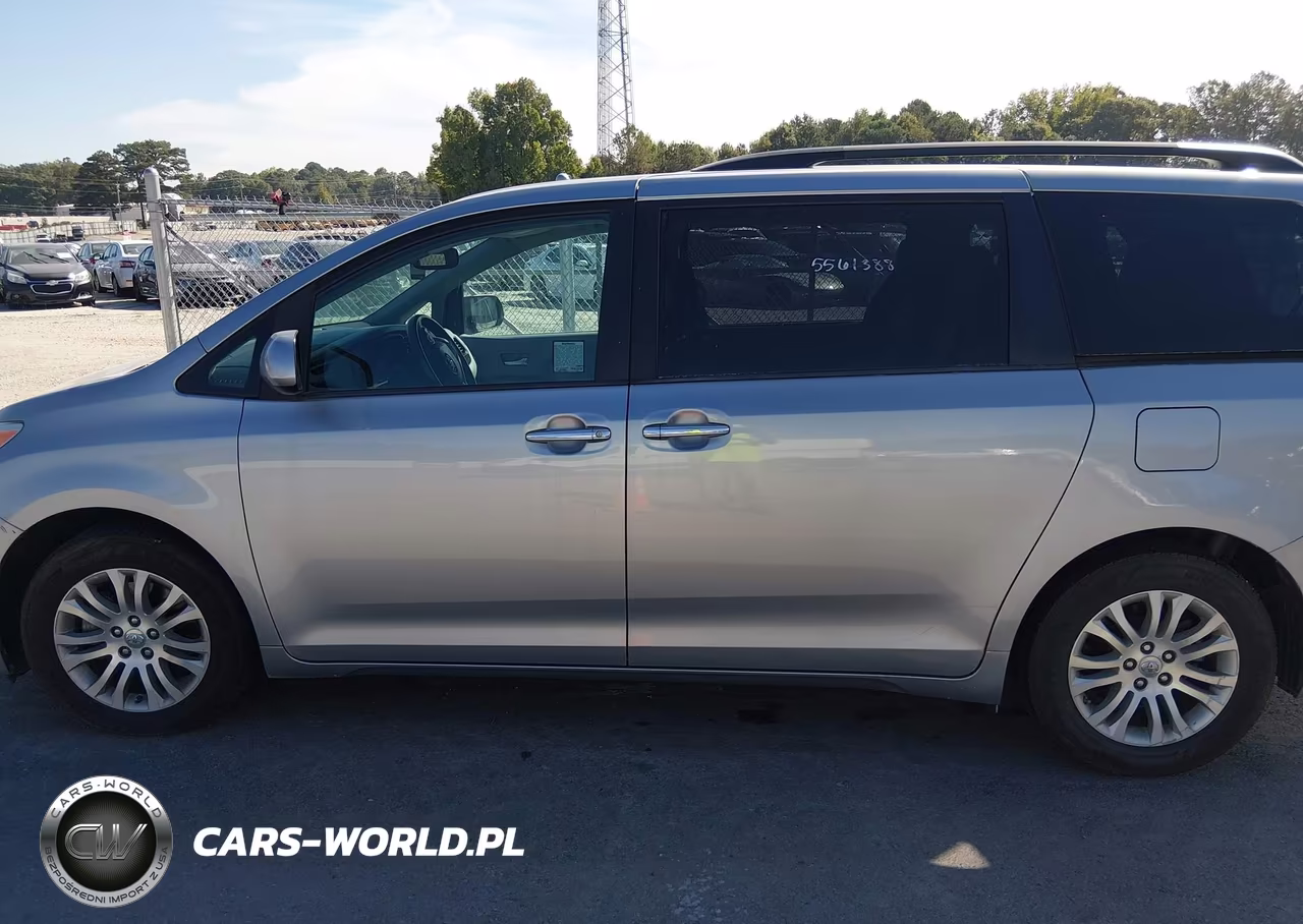 2017 Toyota Sienna Xle 8 Passenger VIN:5TDYZ3DC3HS857873 - 13