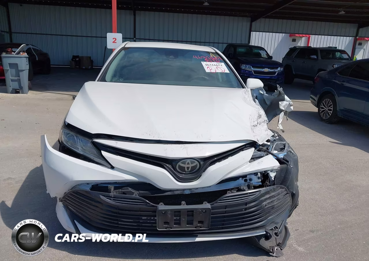 2020 Toyota Camry Le VIN:4T1C11AK1LU321196 - 6