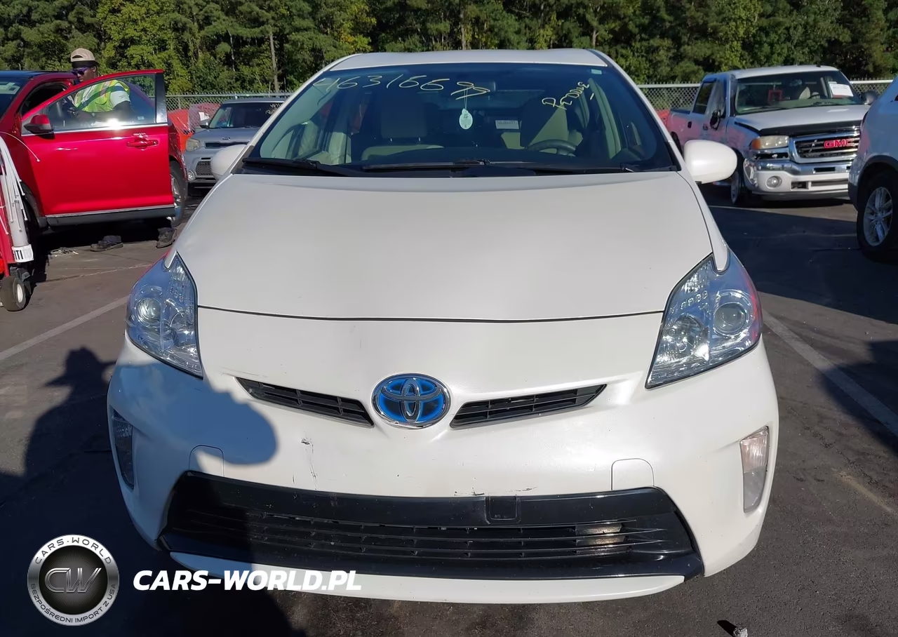 2012 Toyota Prius Two VIN:JTDKN3DUXC5518584 - 12