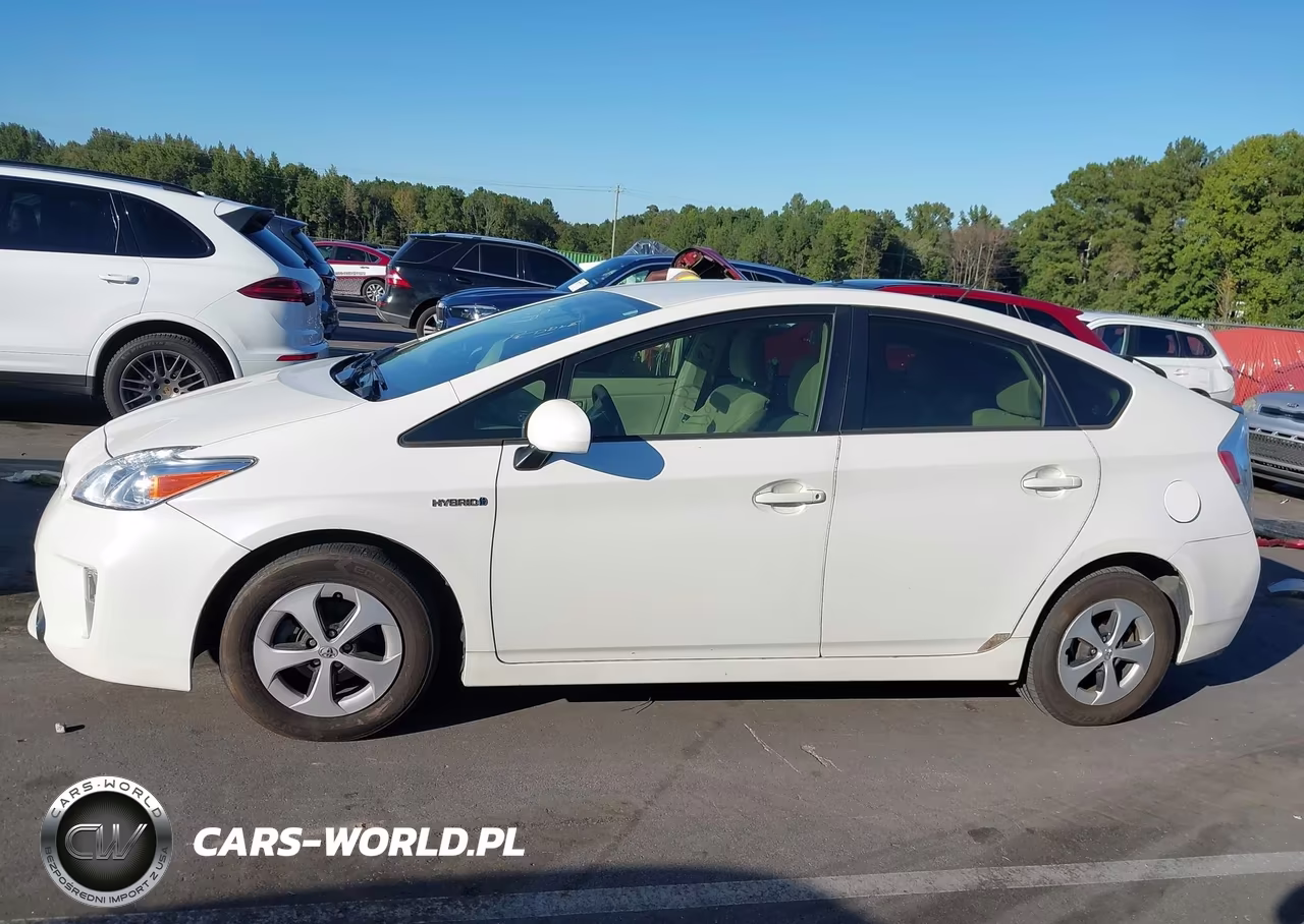 2012 Toyota Prius Two VIN:JTDKN3DUXC5518584 - 14