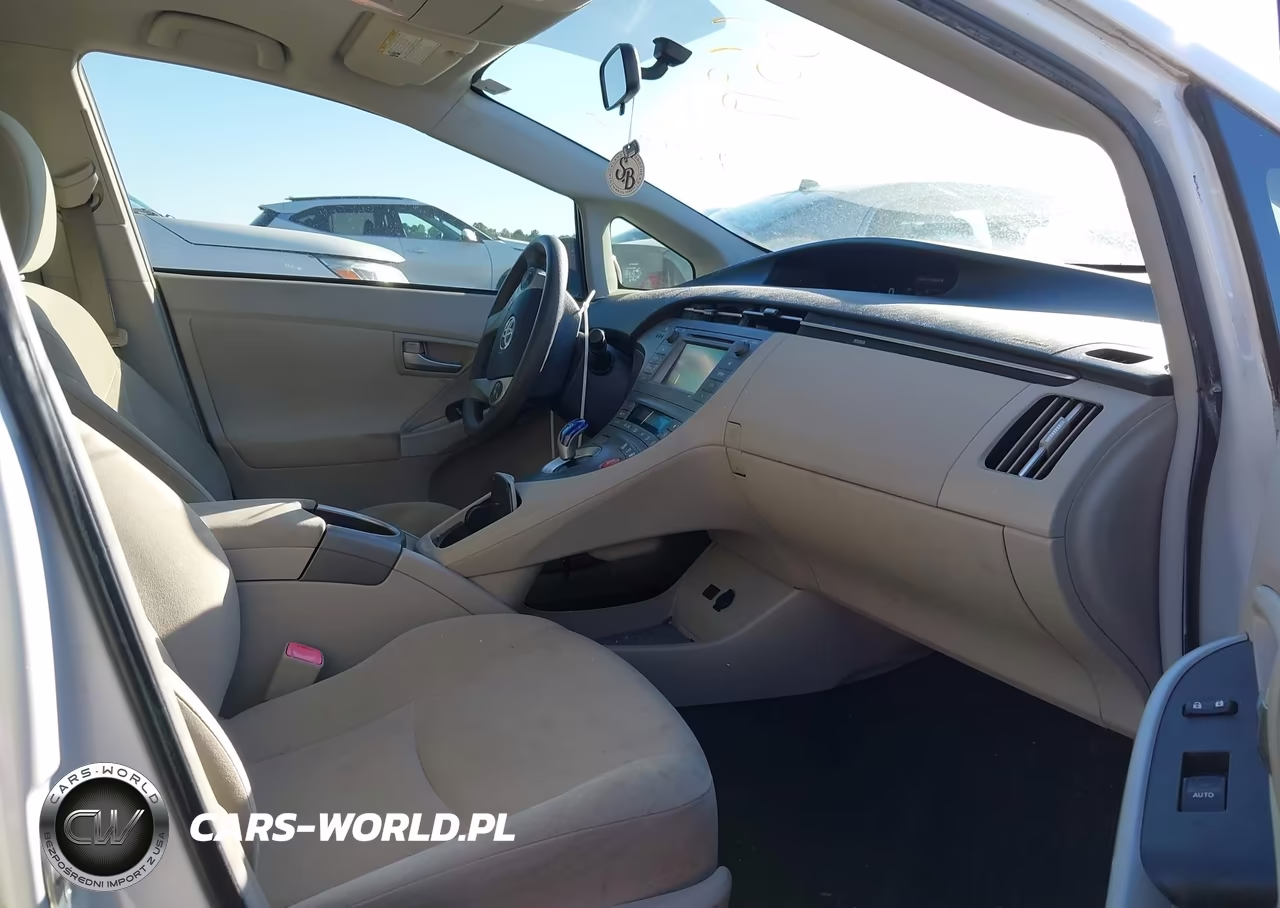 2012 Toyota Prius Two VIN:JTDKN3DUXC5518584 - 5