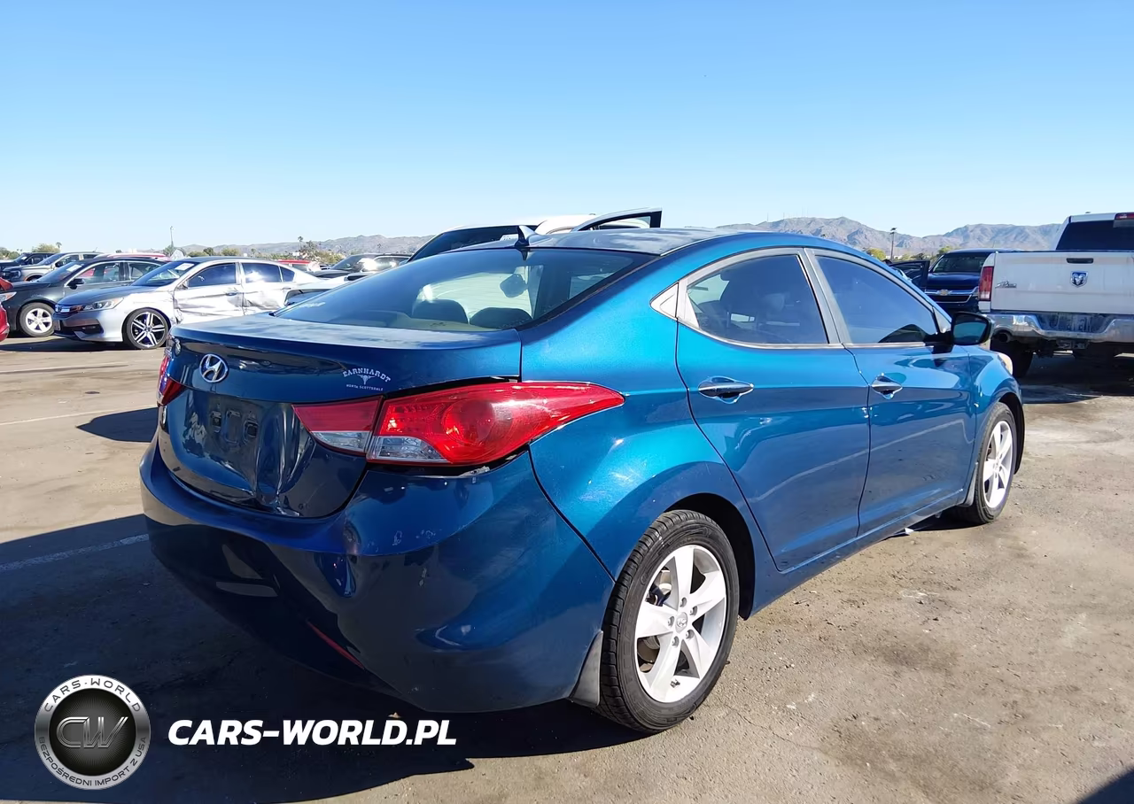 2013 Hyundai Elantra Gls VIN:KMHDH4AE1DU958294 - 4