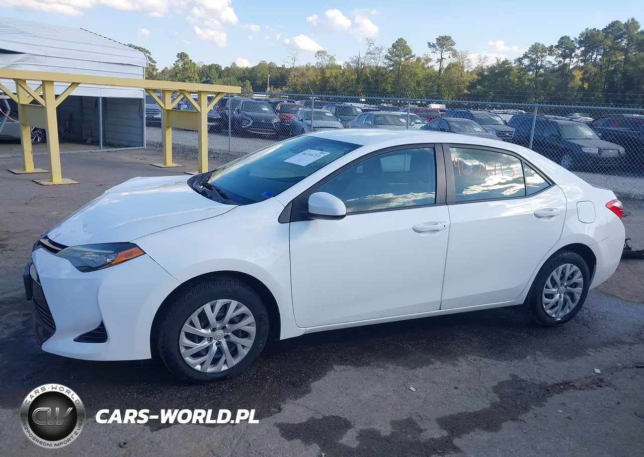 2017 Toyota Corolla Le VIN:2T1BURHE3HC803386 - 14