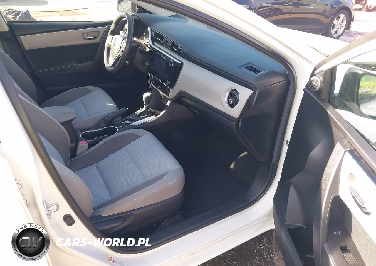 2017 Toyota Corolla Le VIN:2T1BURHE3HC803386 - 5