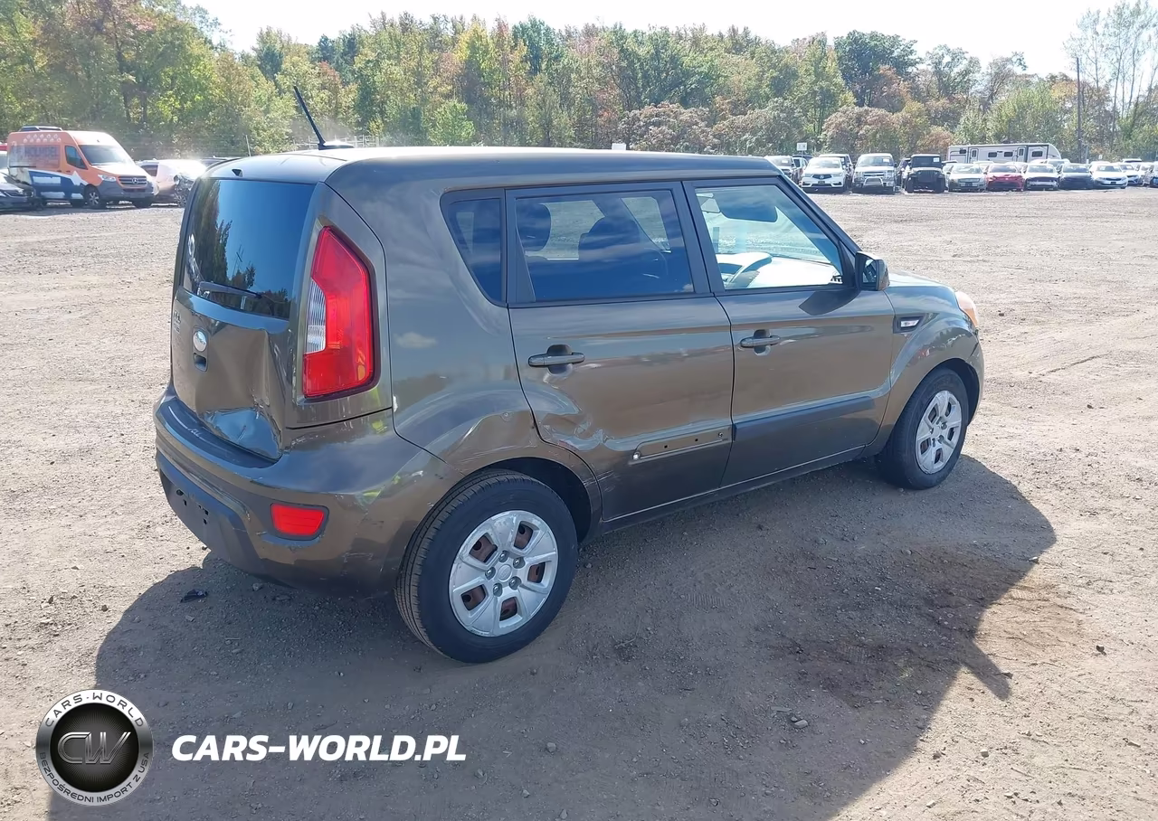 2013 Kia Soul VIN:KNDJT2A59D7527128 - 4
