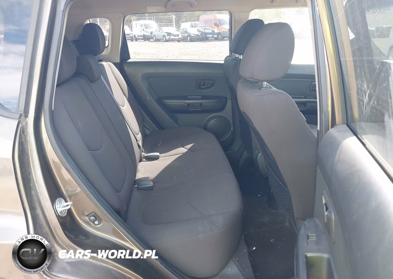 2013 Kia Soul VIN:KNDJT2A59D7527128 - 8