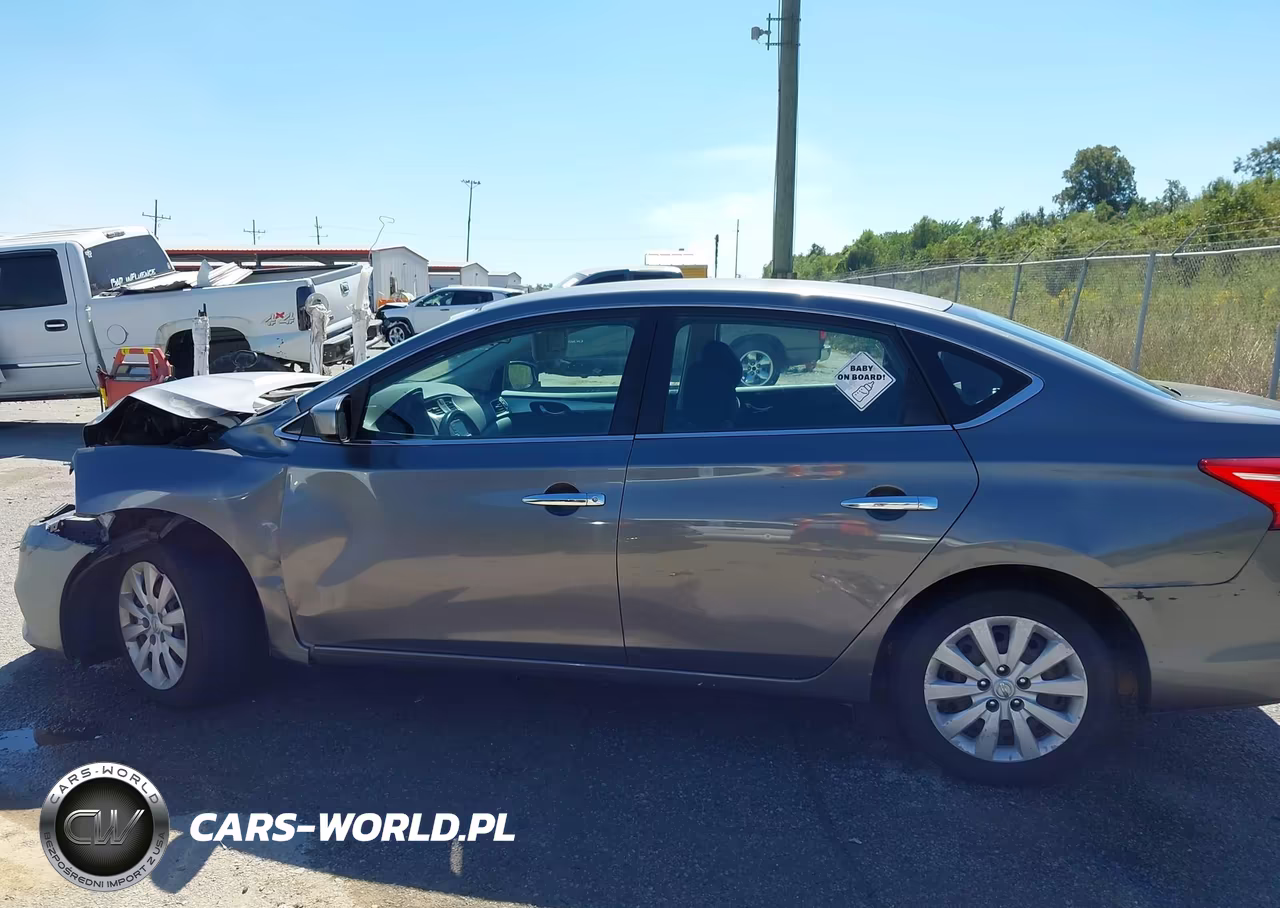 2018 Nissan Sentra S VIN:3N1AB7AP9JY203255 - 14