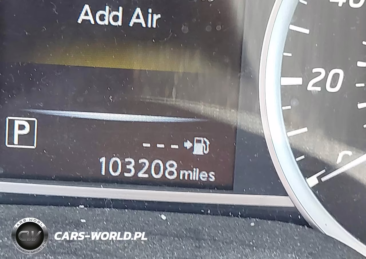2018 Nissan Sentra S VIN:3N1AB7AP9JY203255 - 15