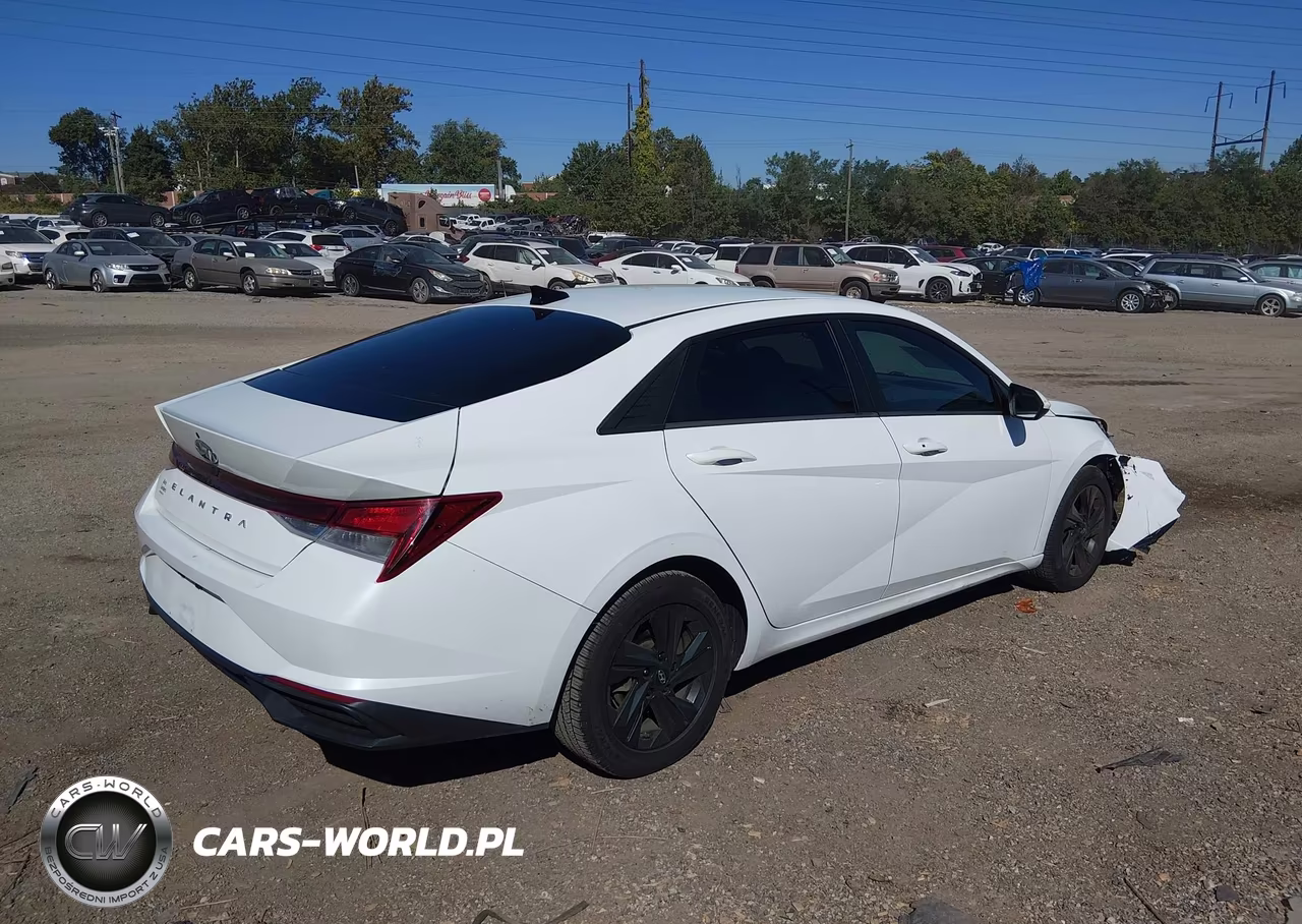 2022 Hyundai Elantra Sel VIN:5NPLS4AG5NH082148 - 4