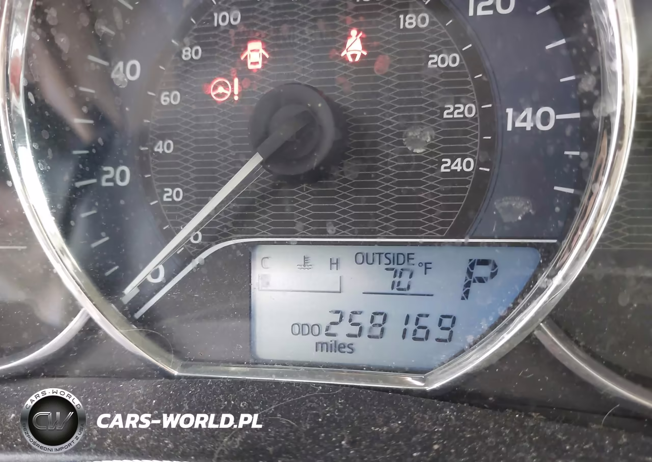 2015 Toyota Corolla Le VIN:2T1BURHE6FC271113 - 15