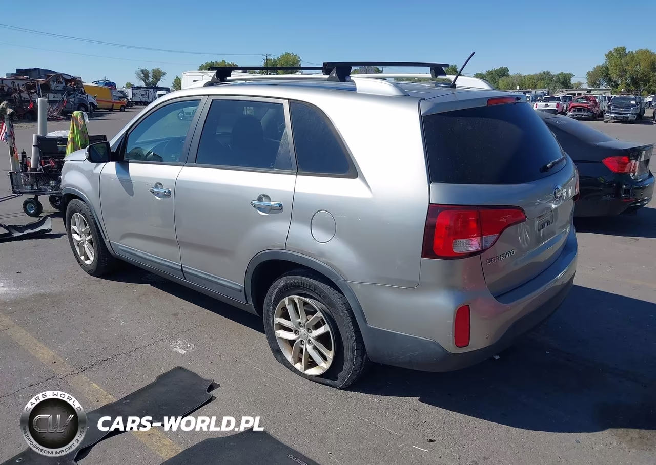 2014 Kia Sorento Lx VIN:5XYKT4A61EG546995 - 3