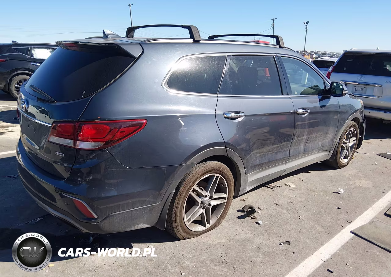 2018 Hyundai Santa Fe Se-Limited VIN:KM8SR4HF4JU269252 - 4