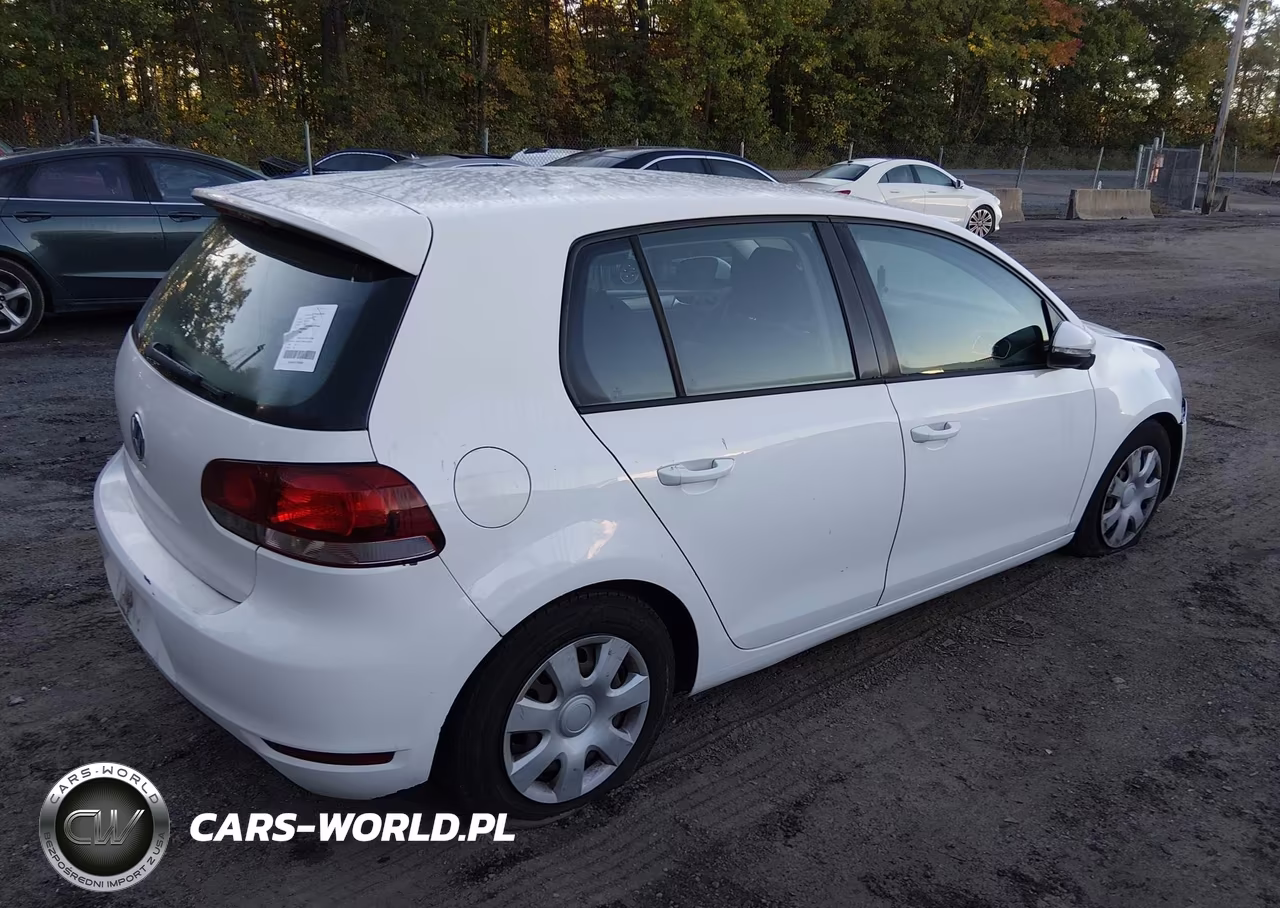2014 Volkswagen Golf 2.5L VIN:WVWDB7AJ6EW001895 - 4