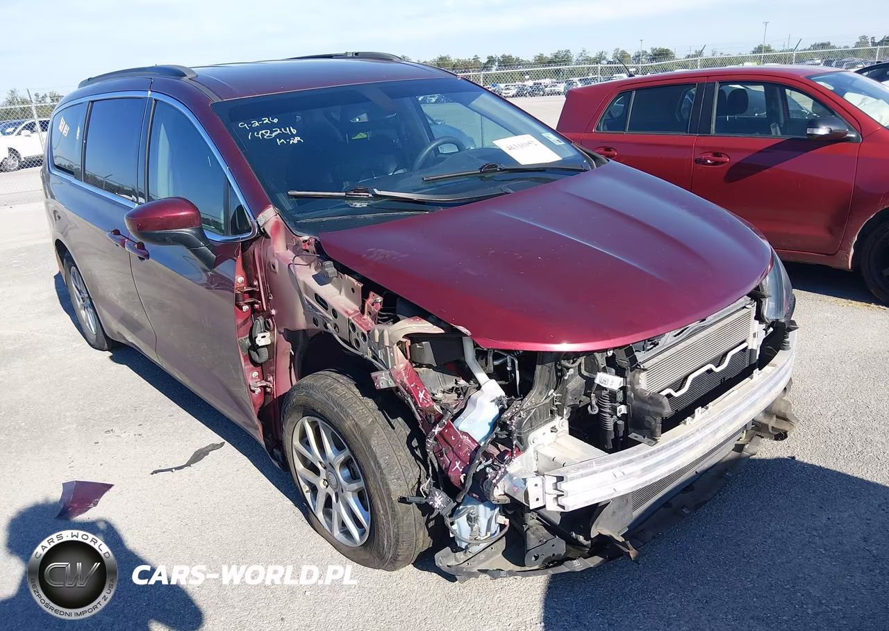 2020 Chrysler Voyager Lxi
