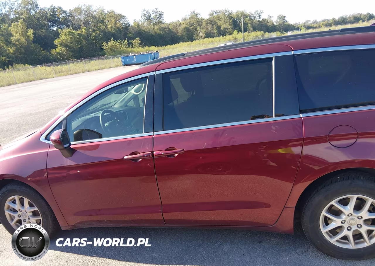 2020 Chrysler Voyager Lxi VIN:2C4RC1DG5LR148246 - 15