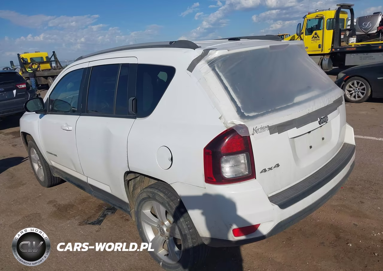 2017 Jeep Compass Sport 4X4 VIN:1C4NJDBB6HD143497 - 3