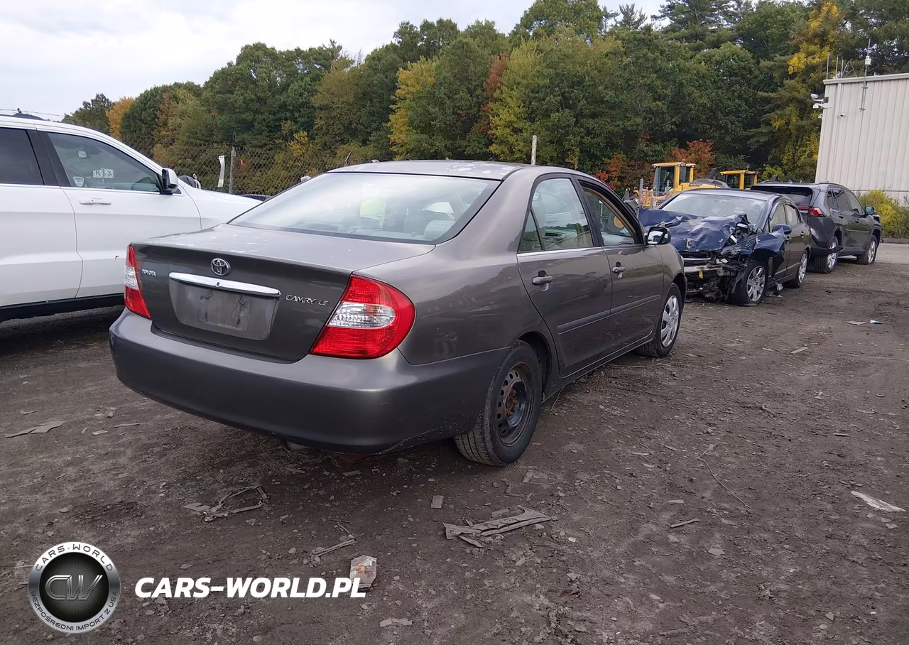 2002 Toyota Camry Le VIN:4T1BE32K92U523891 - 4