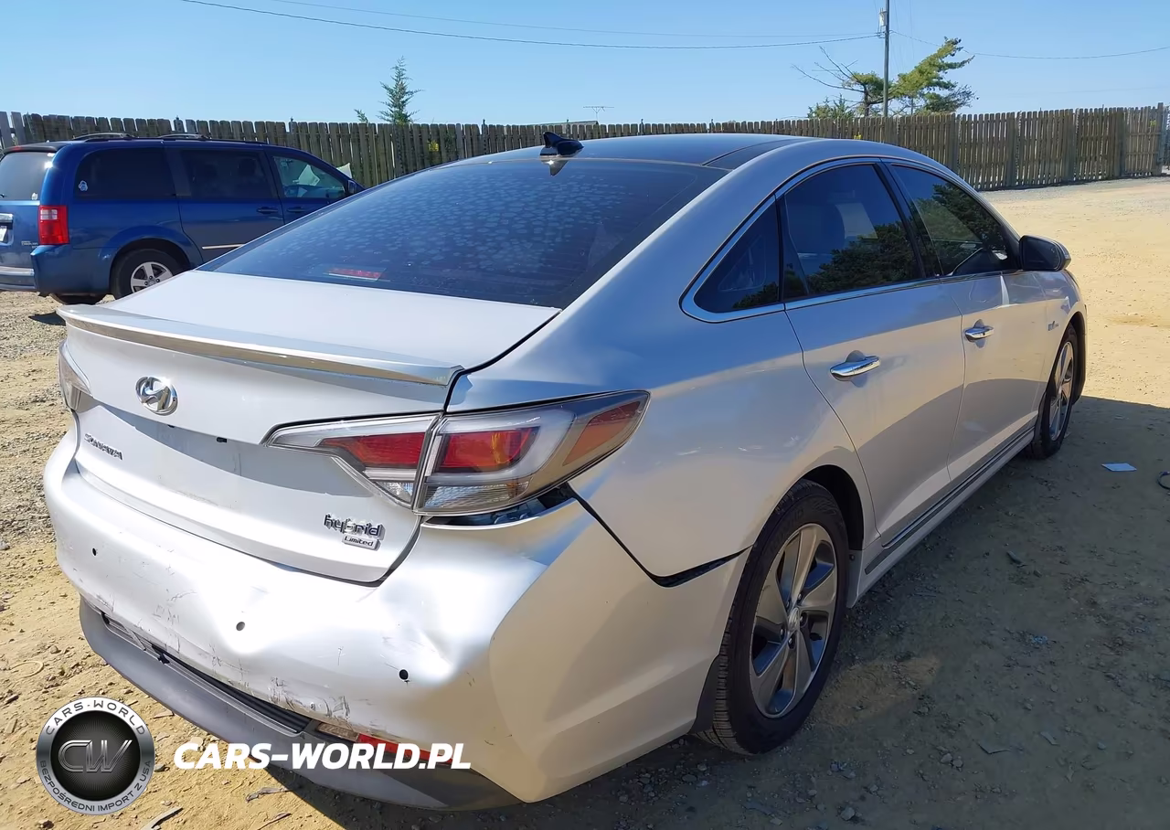 2016 Hyundai Sonata Hybrid Ultimate VIN:KMHE34L1XGA008177 - 4