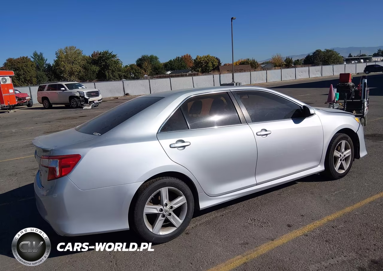 2012 Toyota Camry Se VIN:4T1BF1FK2CU073143 - 4