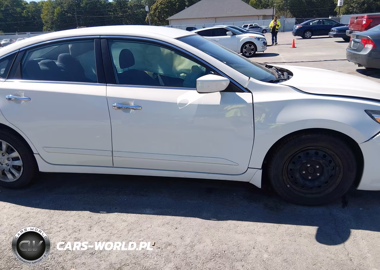 2018 Nissan Altima 2.5 S VIN:1N4AL3AP0JC254712 - 13