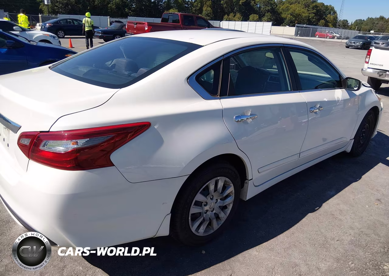 2018 Nissan Altima 2.5 S VIN:1N4AL3AP0JC254712 - 4