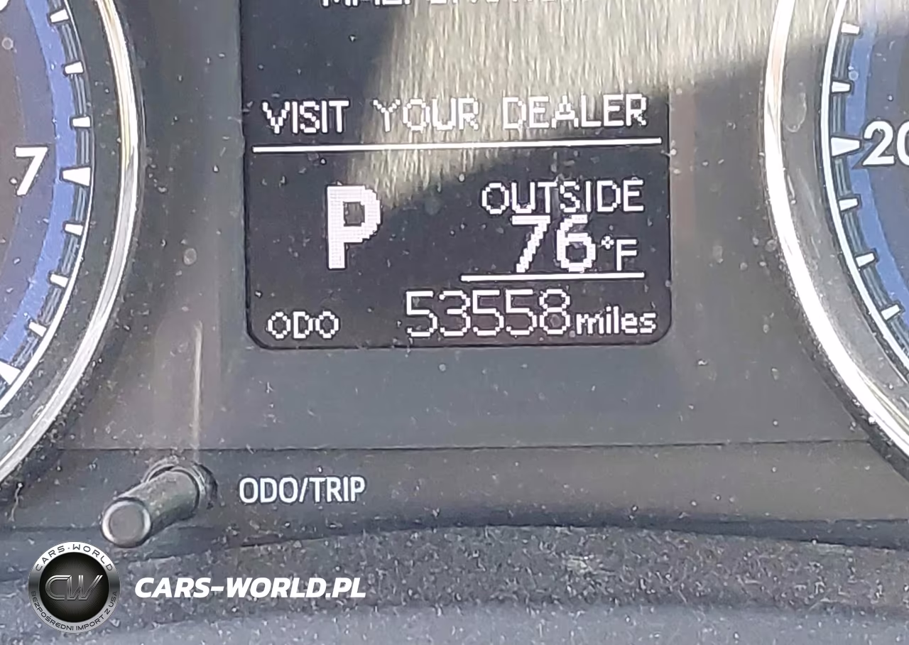 2018 Toyota Corolla Le VIN:2T1BURHEXJC091156 - 16