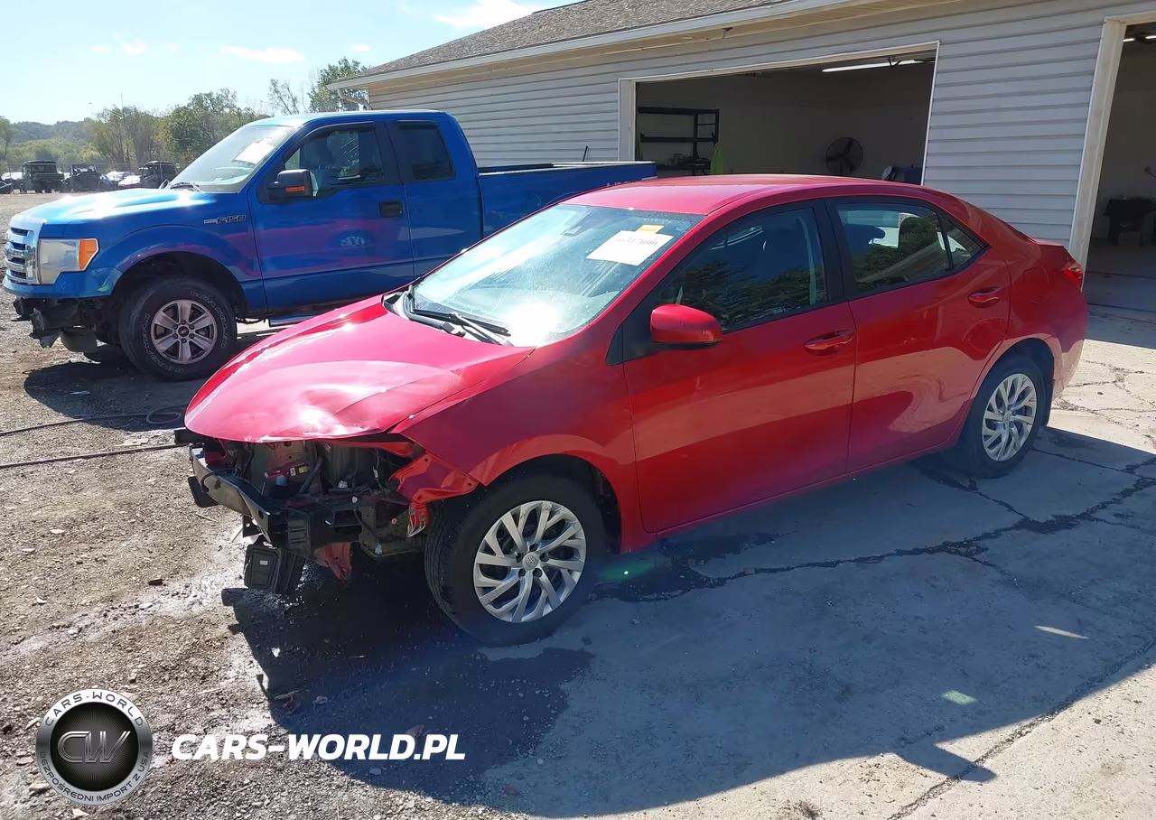 2018 Toyota Corolla Le VIN:2T1BURHEXJC091156 - 2
