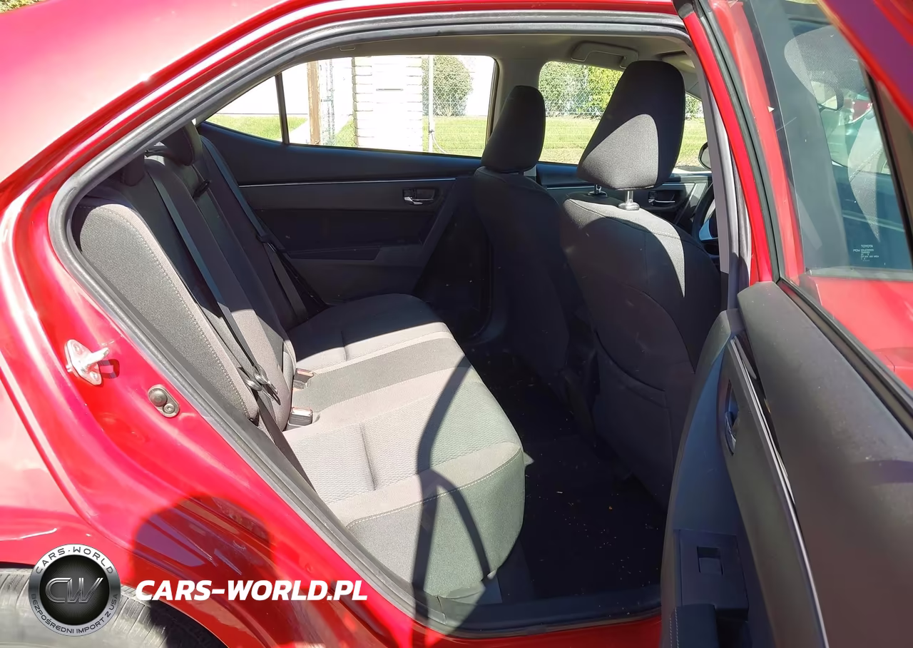 2018 Toyota Corolla Le VIN:2T1BURHEXJC091156 - 8