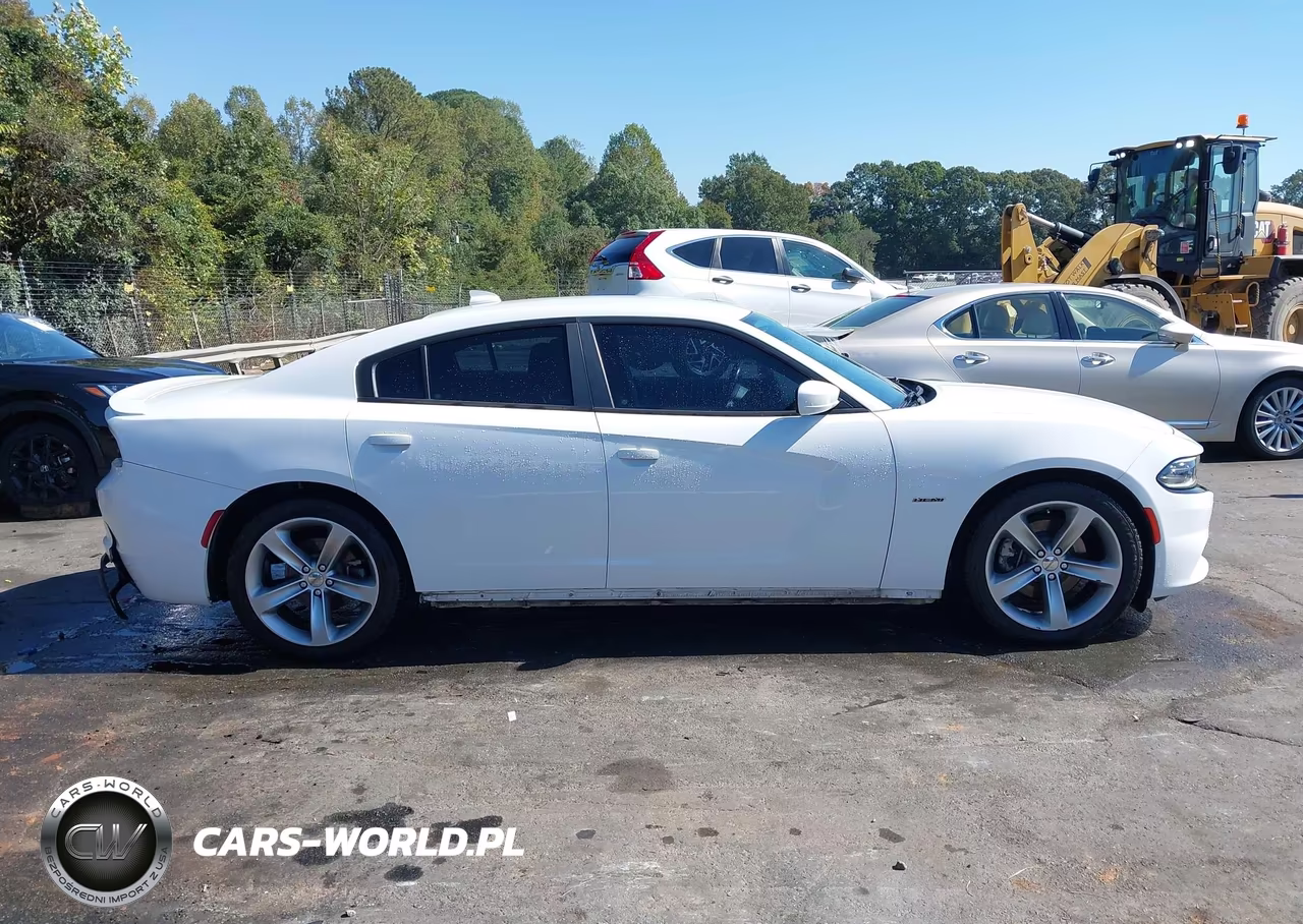 2016 Dodge Charger R-T VIN:2C3CDXCTXGH241414 - 14