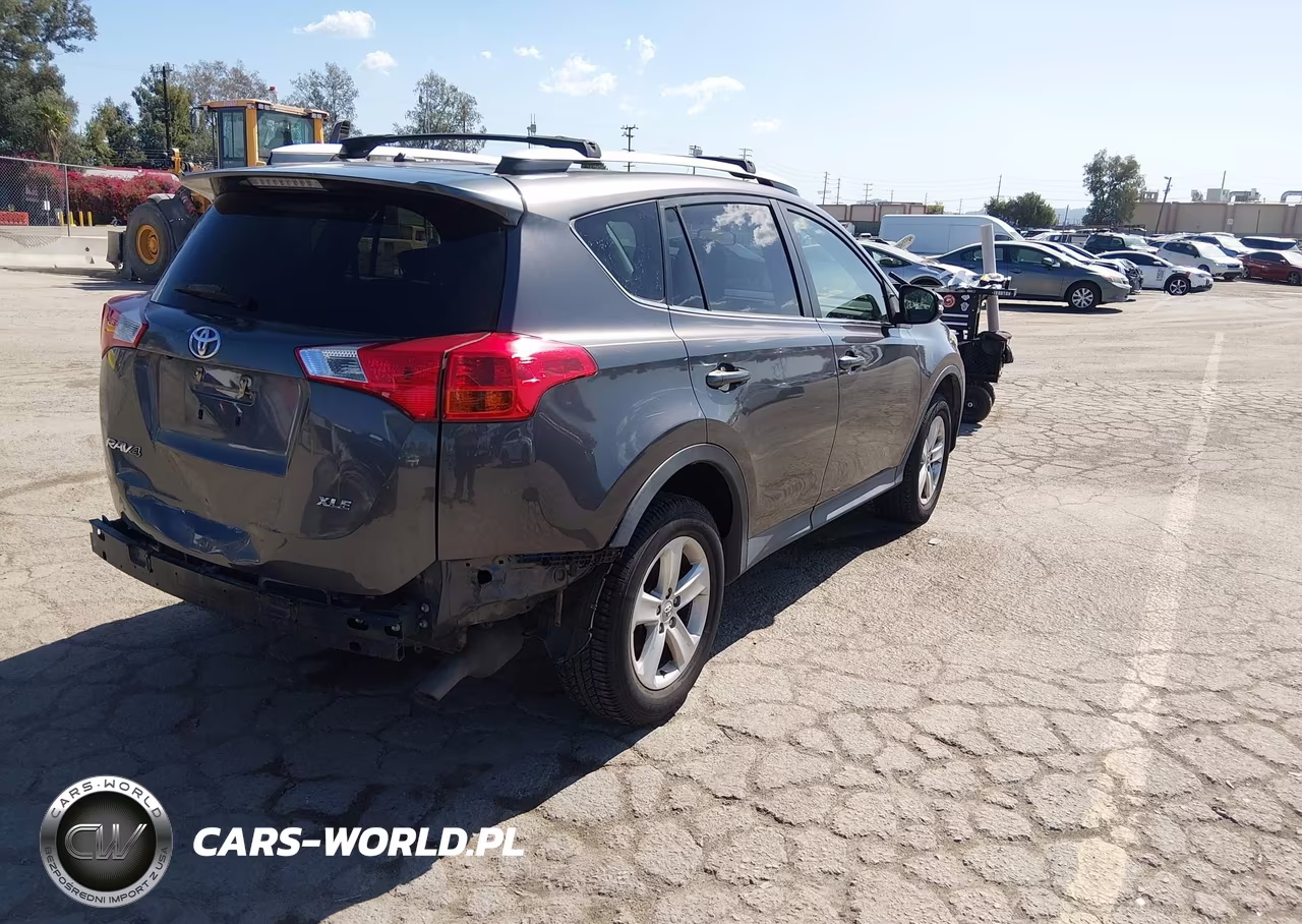 2013 Toyota Rav4 Xle VIN:JTMWFREVXD5004065 - 4