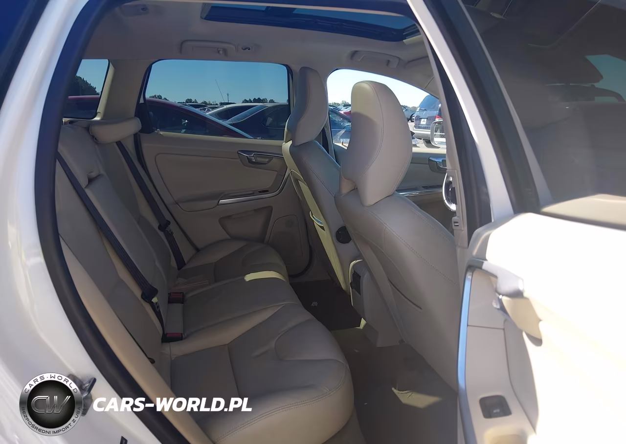 2015 Volvo Xc60 T5 Premier Plus VIN:YV440MDC2F2620985 - 8