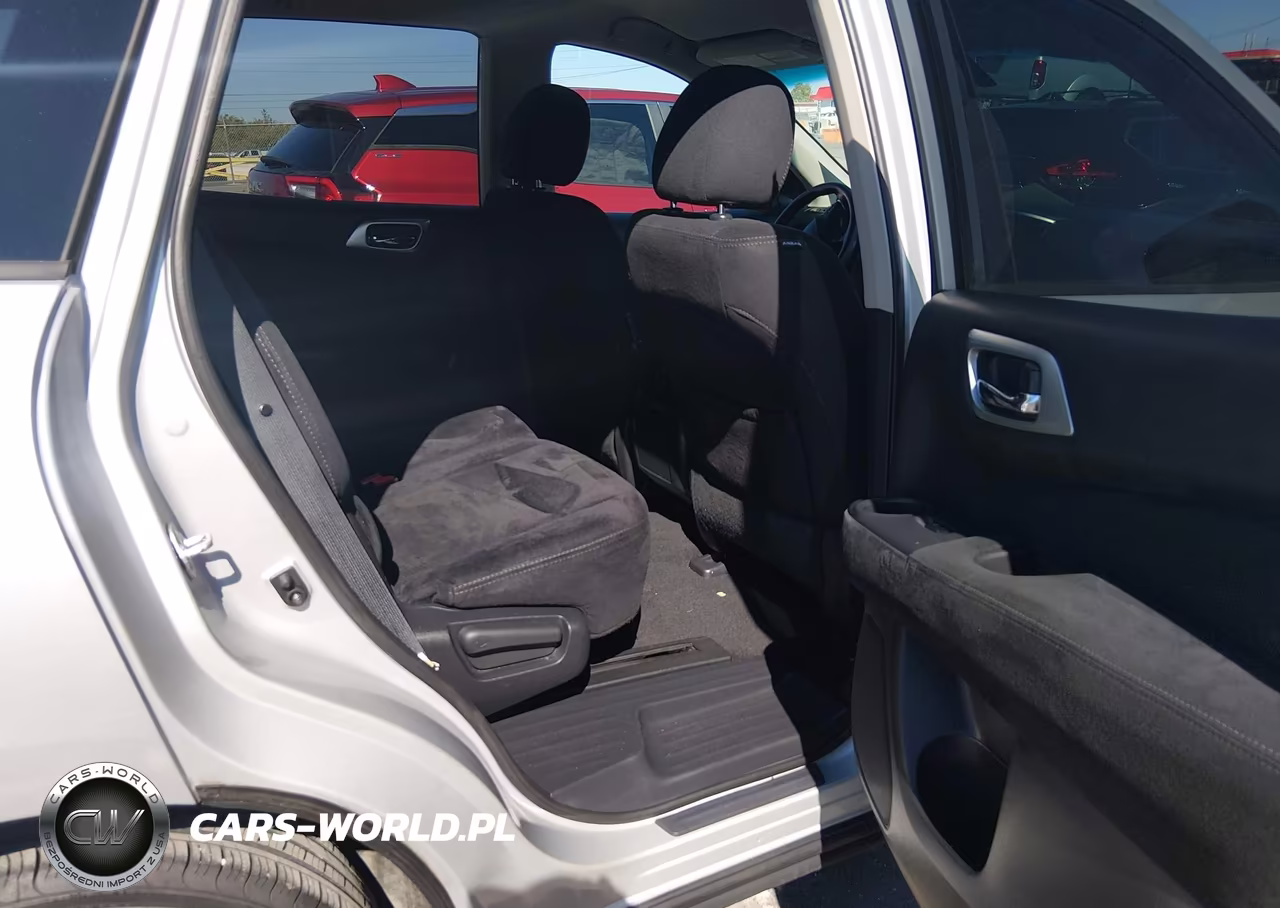 2016 Nissan Pathfinder Platinum-S-Sl-Sv VIN:5N1AR2MM7GC614812 - 8