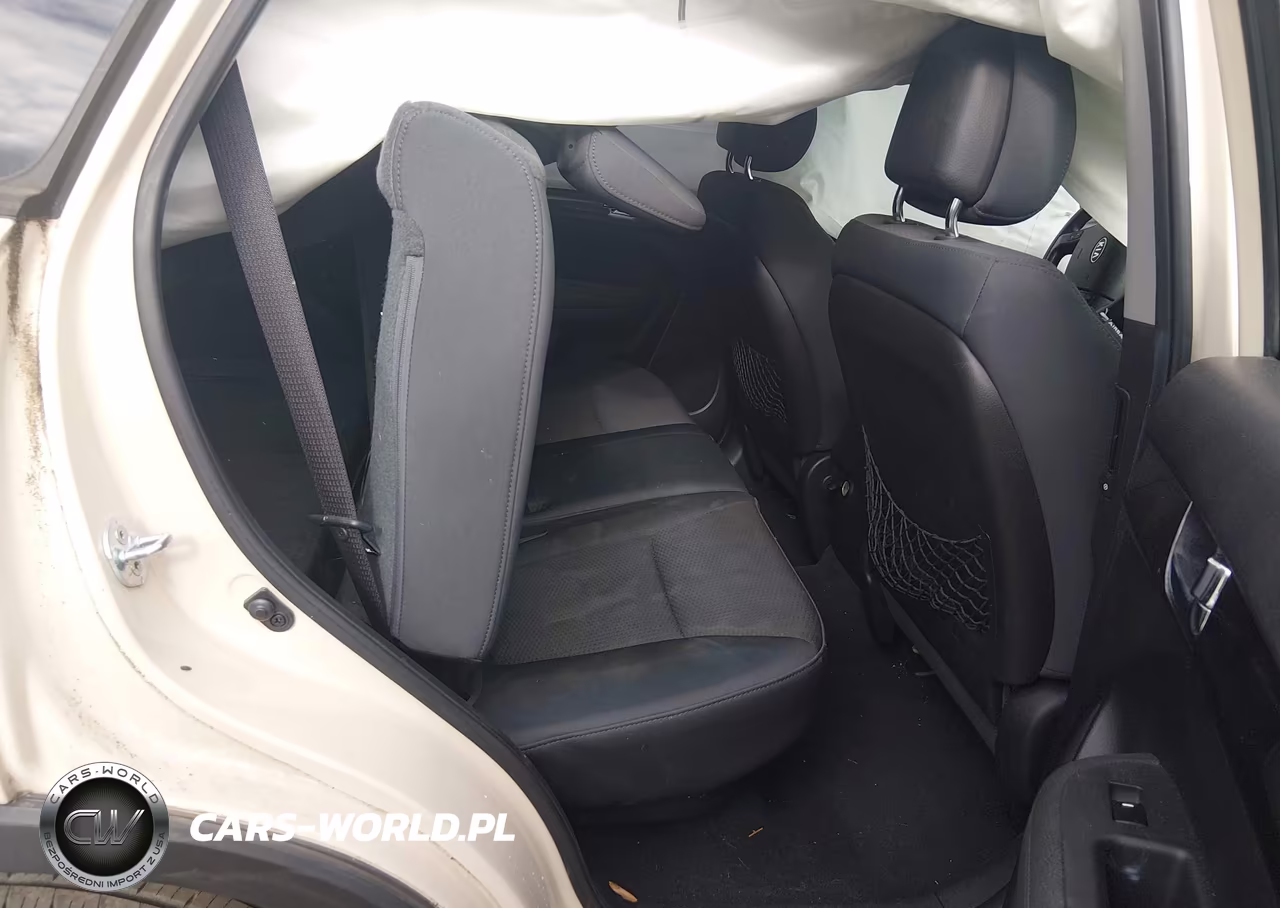 2011 Kia Sorento Lx V6 VIN:5XYKTDA2XBG077883 - 8