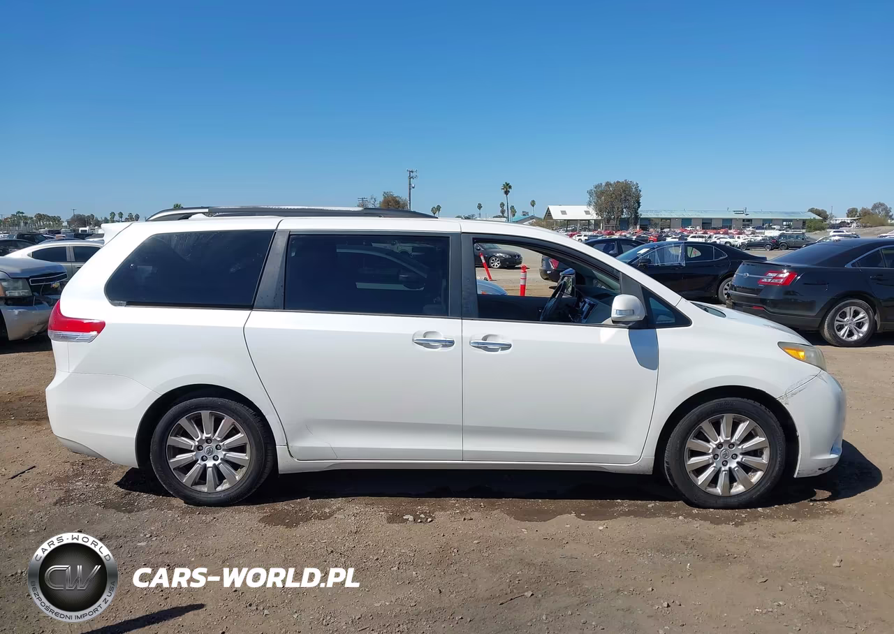 2013 Toyota Sienna Limited V6 7 Passenger VIN:5TDYK3DC8DS302318 - 13