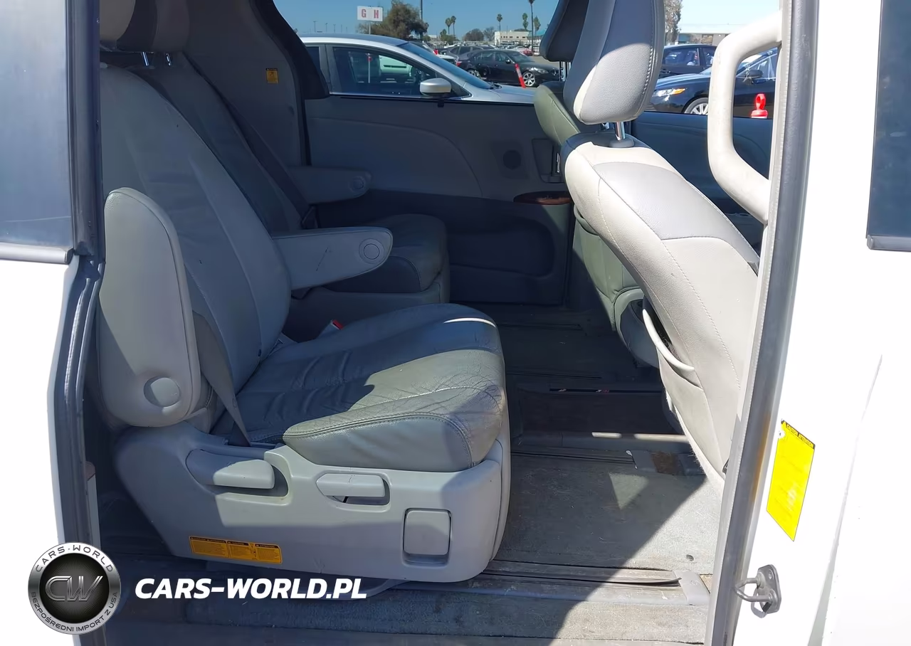 2013 Toyota Sienna Limited V6 7 Passenger VIN:5TDYK3DC8DS302318 - 8