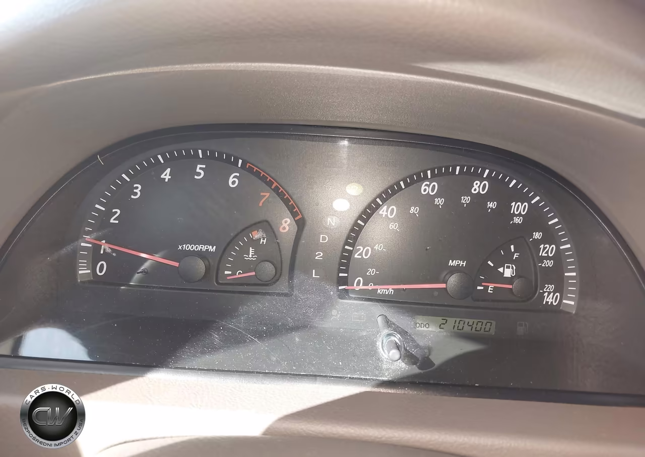 2004 Toyota Camry Le VIN:JTDBE32K540268641 - 7
