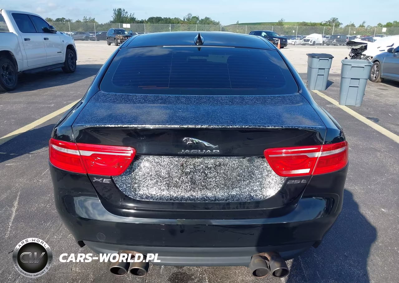 2018 Jaguar Xe 25T VIN:SAJAR4FX5JCP35712 - 17