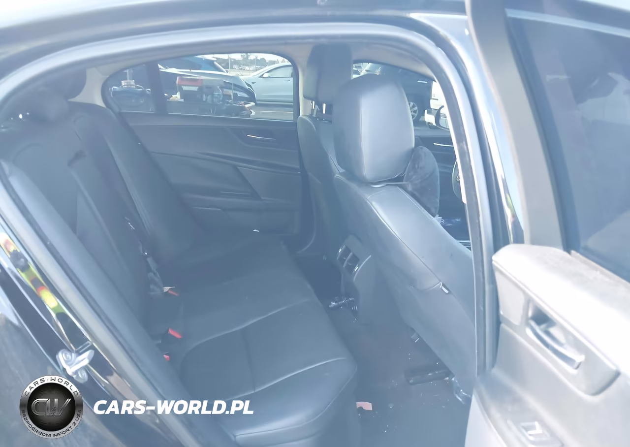 2018 Jaguar Xe 25T VIN:SAJAR4FX5JCP35712 - 8