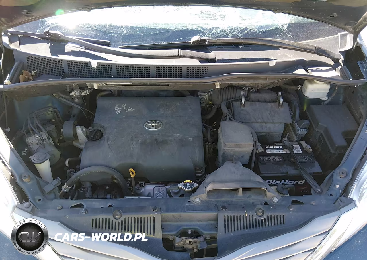 2012 Toyota Sienna Xle V6 8 Passenger VIN:5TDYK3DC2CS206084 - 10