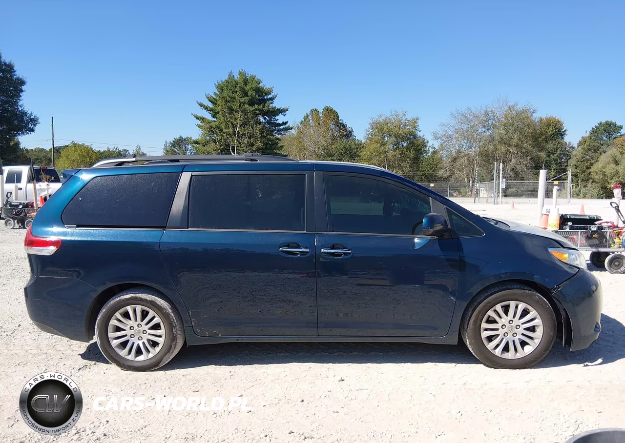 2012 Toyota Sienna Xle V6 8 Passenger VIN:5TDYK3DC2CS206084 - 13