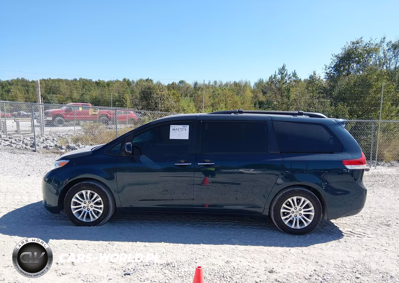 2012 Toyota Sienna Xle V6 8 Passenger VIN:5TDYK3DC2CS206084 - 14